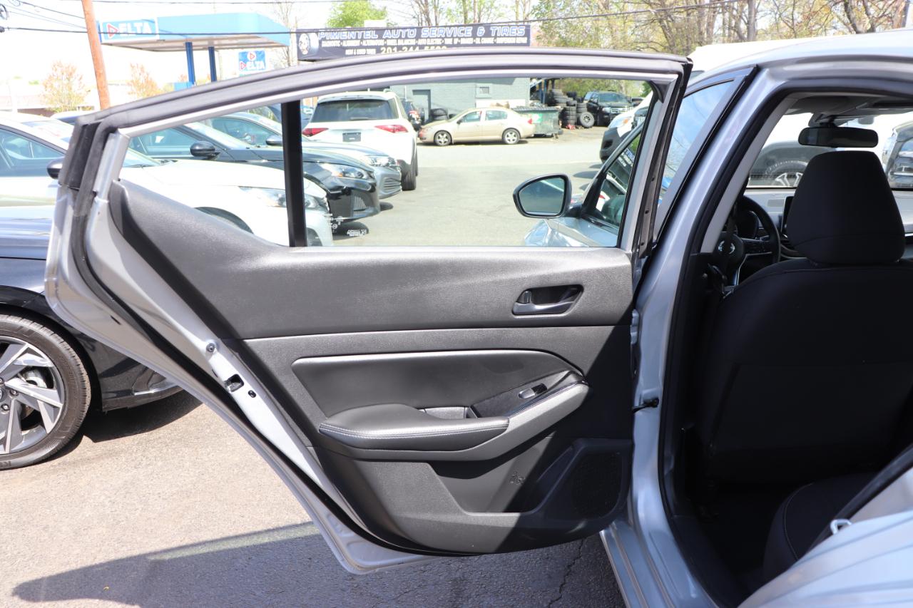 Nissan Altima 2.5 SV Sedan 2024