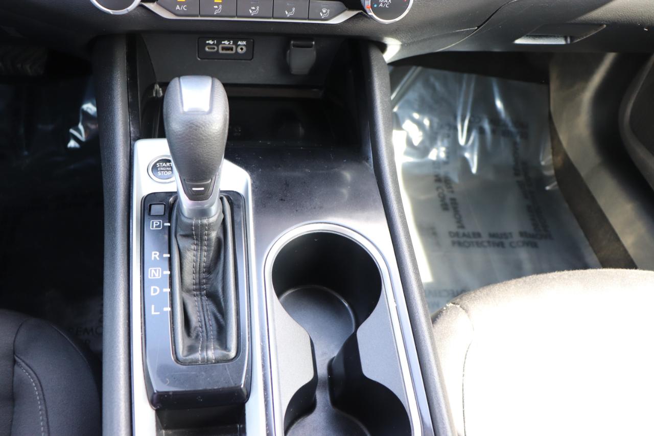 Nissan Altima 2.5 SV Sedan 2024