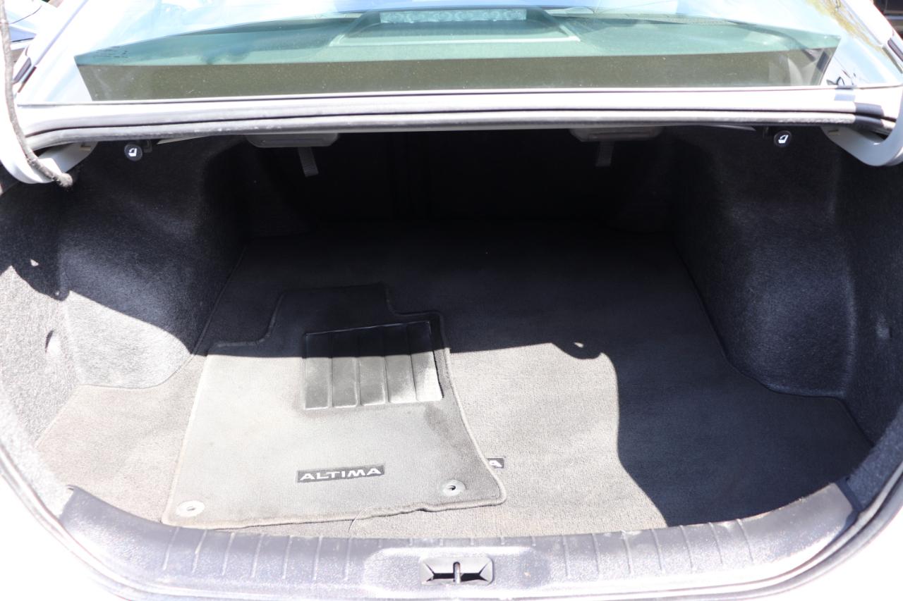 Nissan Altima 2.5 SV Sedan 2024