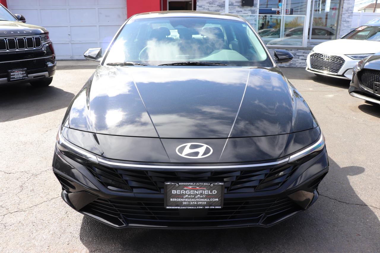 Hyundai Elantra SEL Convenience IVT 2025