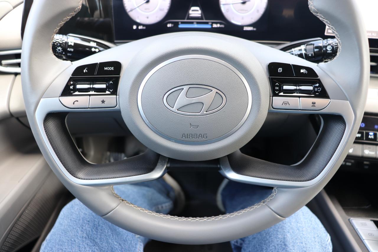 Hyundai Elantra SEL Convenience IVT 2025