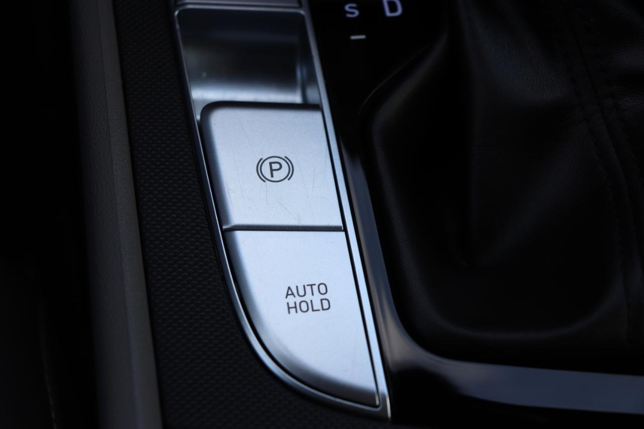 Hyundai Elantra SEL Convenience IVT 2025