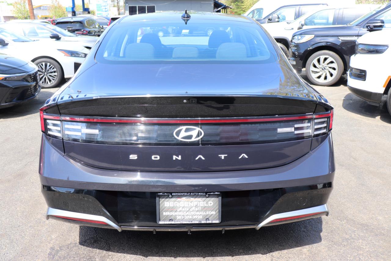 Hyundai Sonata SEL 2.5L FWD 2024