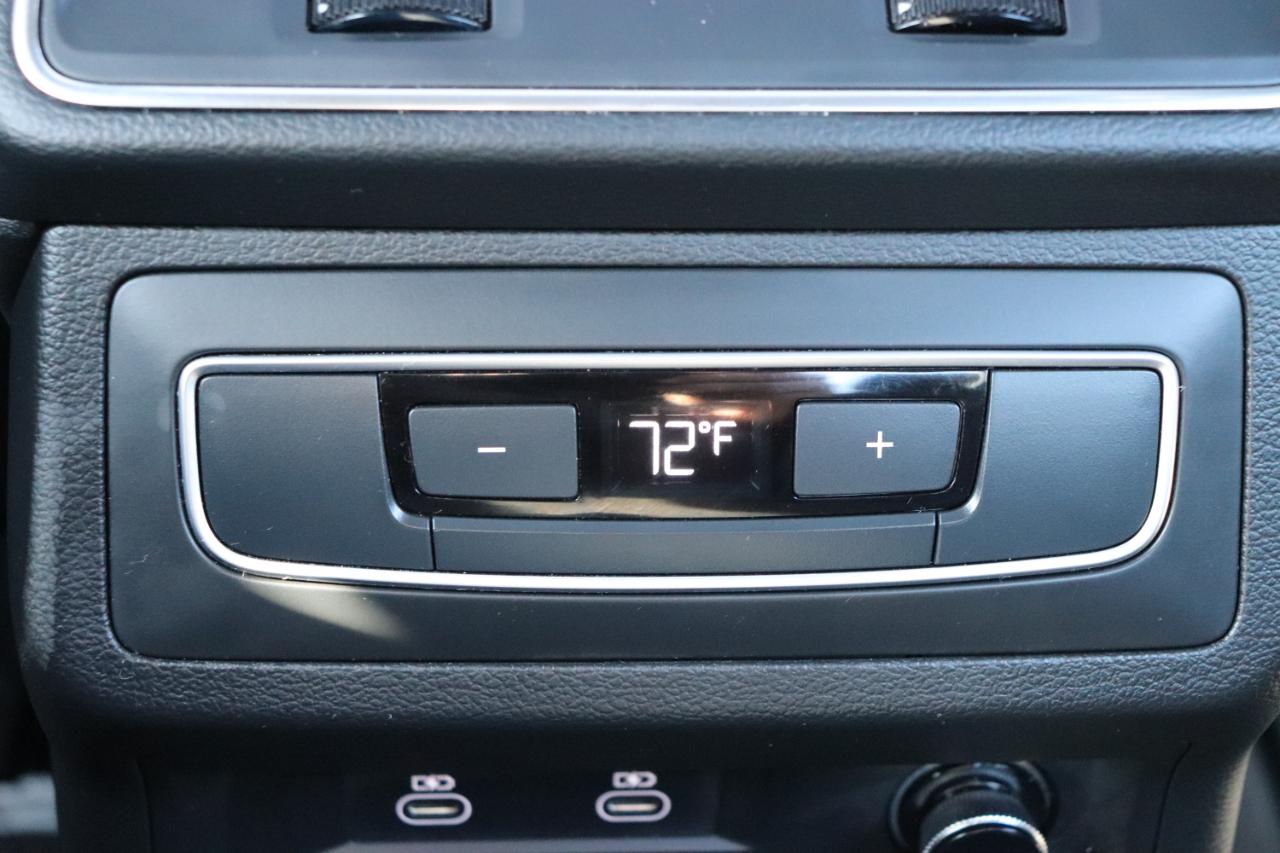 Audi A6 Sedan Premium Plus 45 TFSI quattro 2024