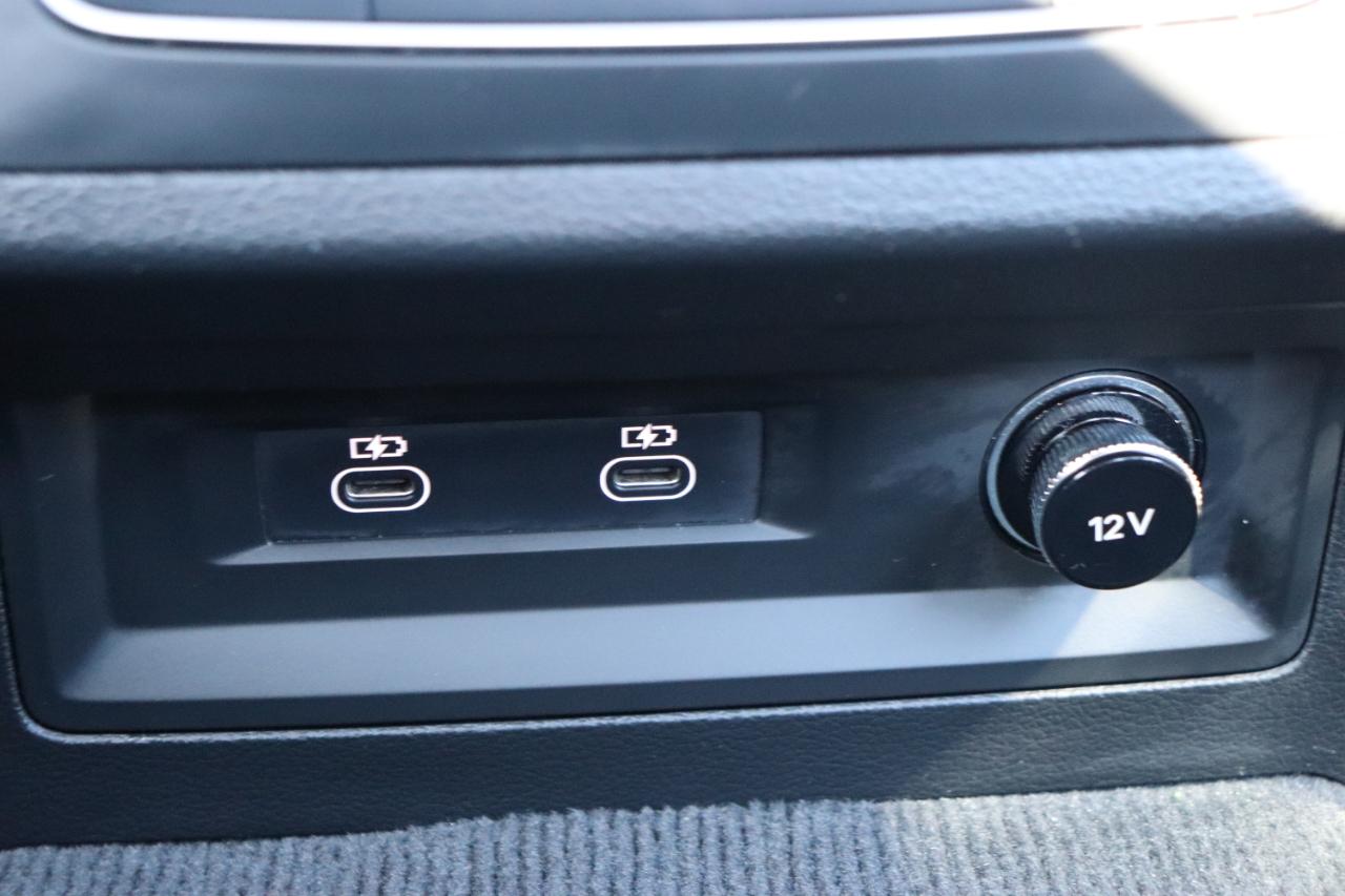 Audi A6 Sedan Premium Plus 45 TFSI quattro 2024