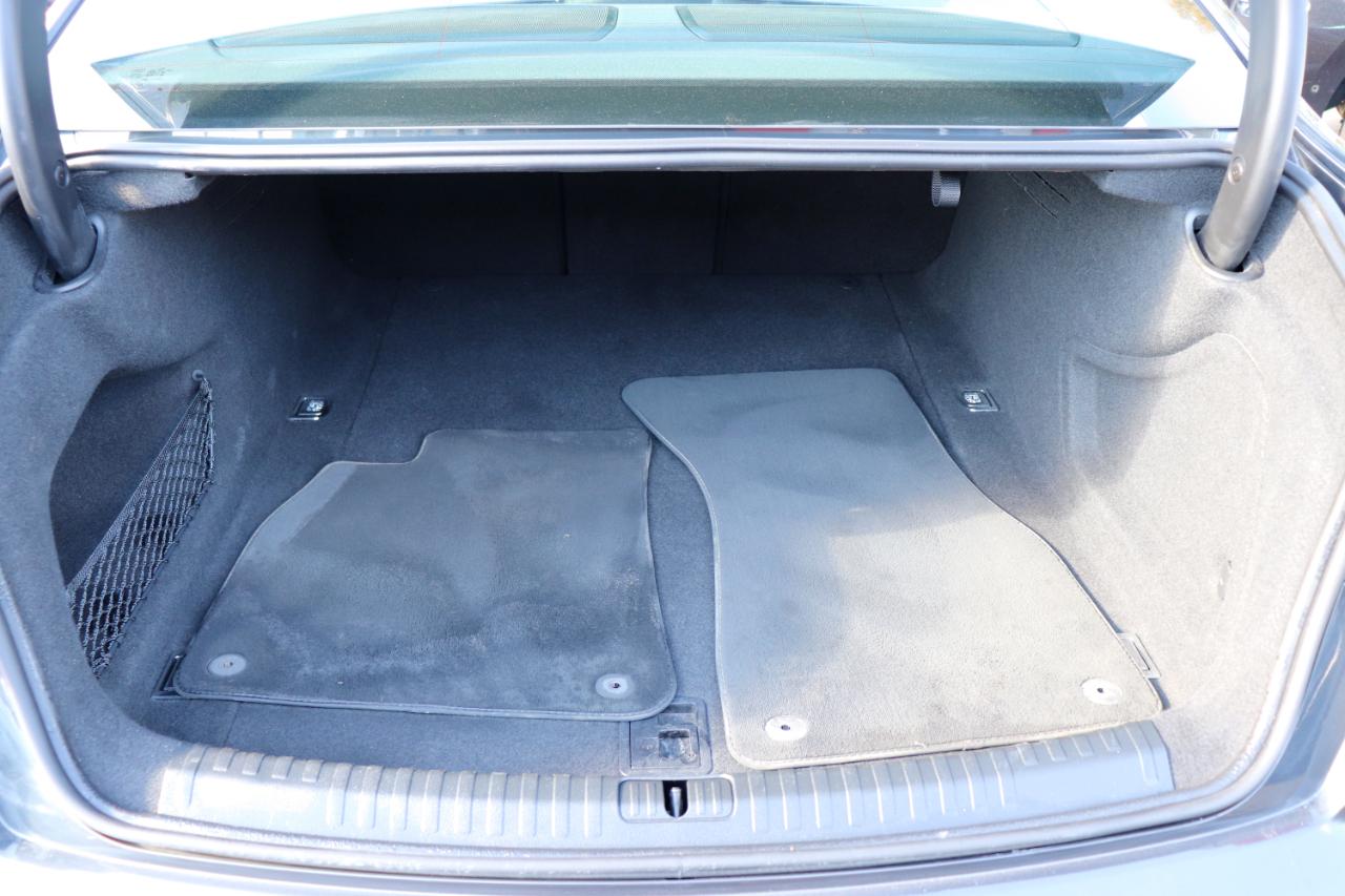 Audi A6 Sedan Premium Plus 45 TFSI quattro 2024