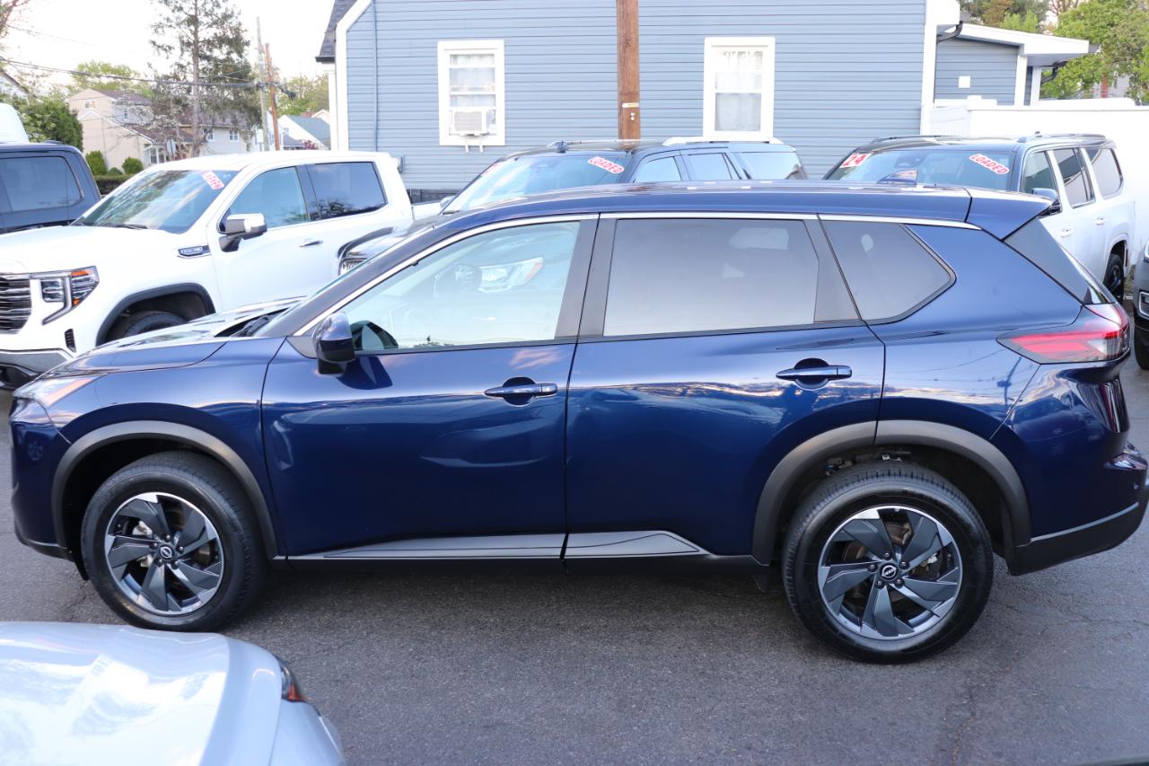 Nissan Rogue FWD SV 2024