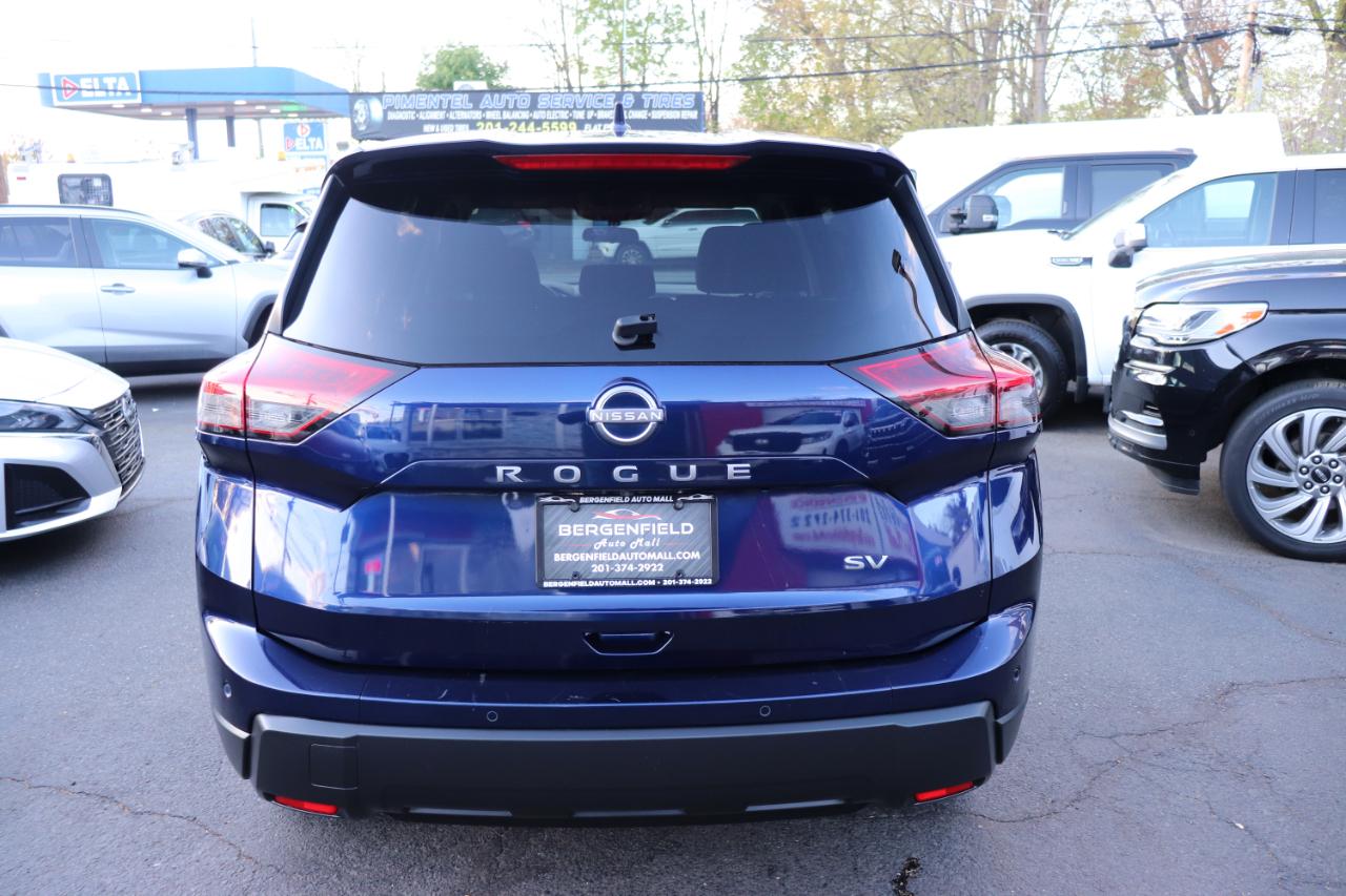 Nissan Rogue FWD SV 2024
