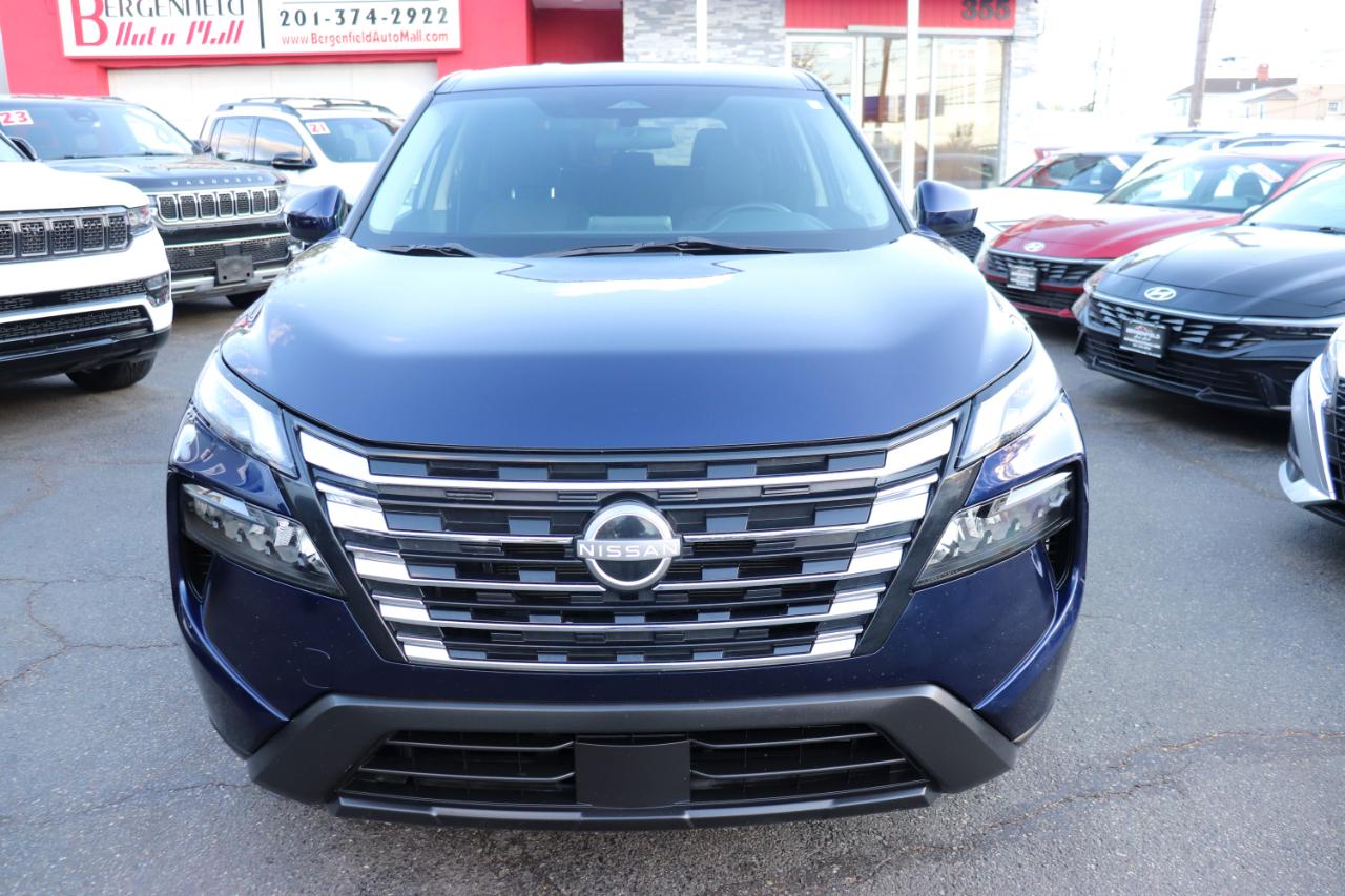 Nissan Rogue FWD SV 2024