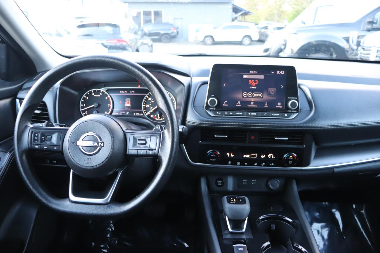 Nissan Rogue FWD SV 2024