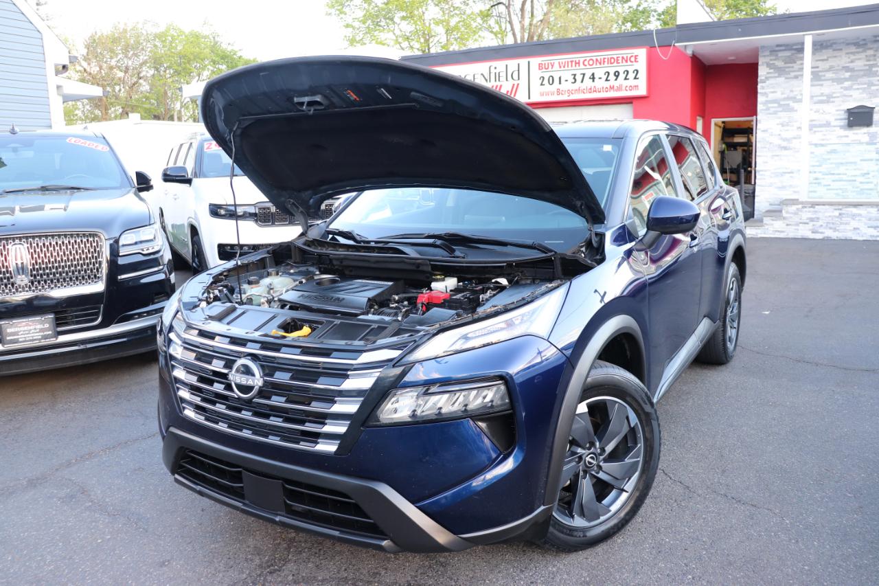 Nissan Rogue FWD SV 2024