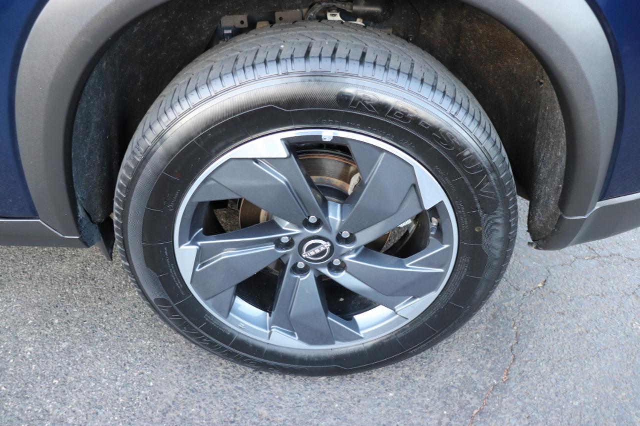 Nissan Rogue FWD SV 2024