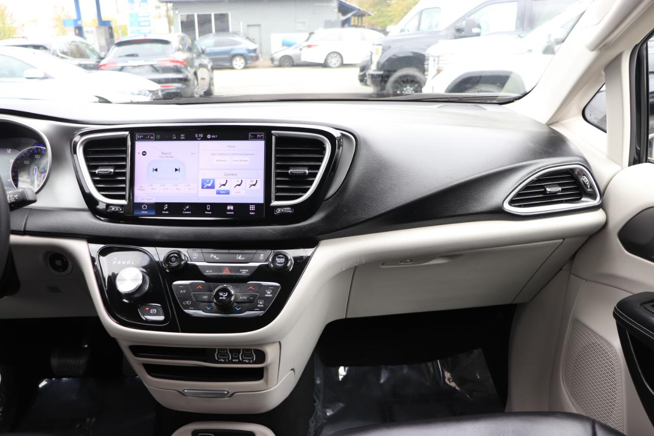 Chrysler Pacifica Touring L FWD 2023