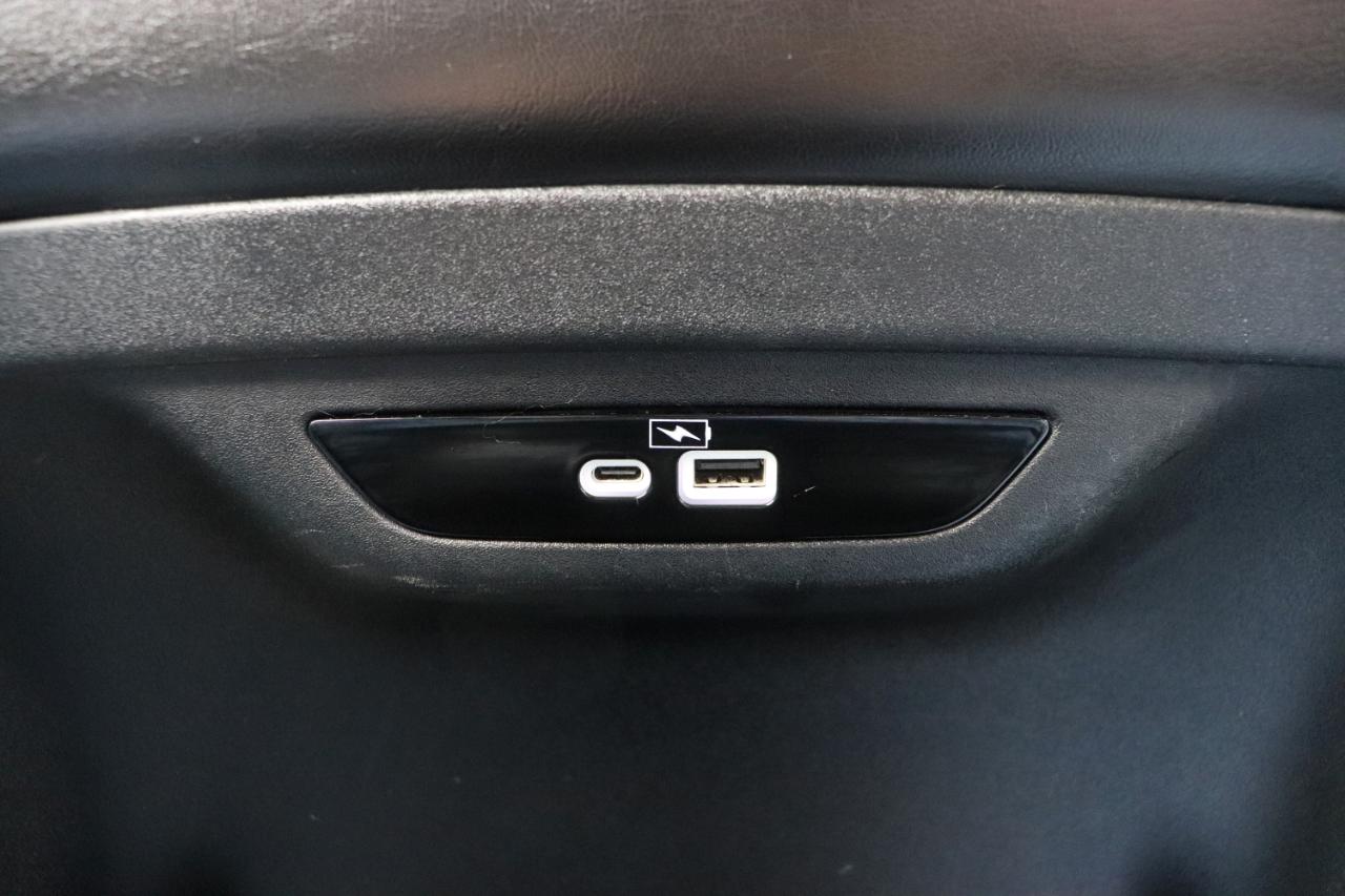 Chrysler Pacifica Touring L FWD 2023