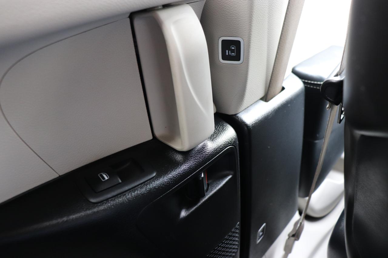 Chrysler Pacifica Touring L FWD 2023