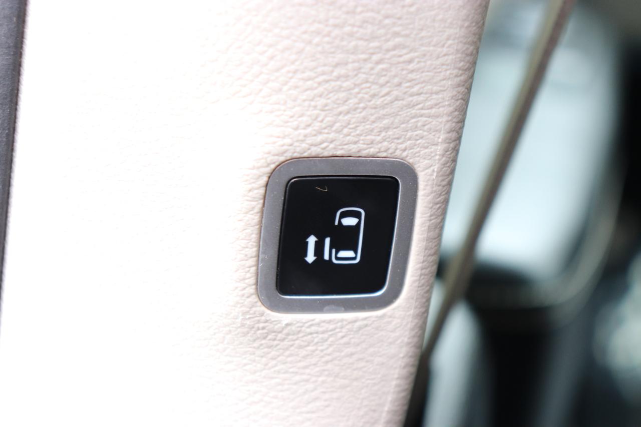 Chrysler Pacifica Touring L FWD 2023