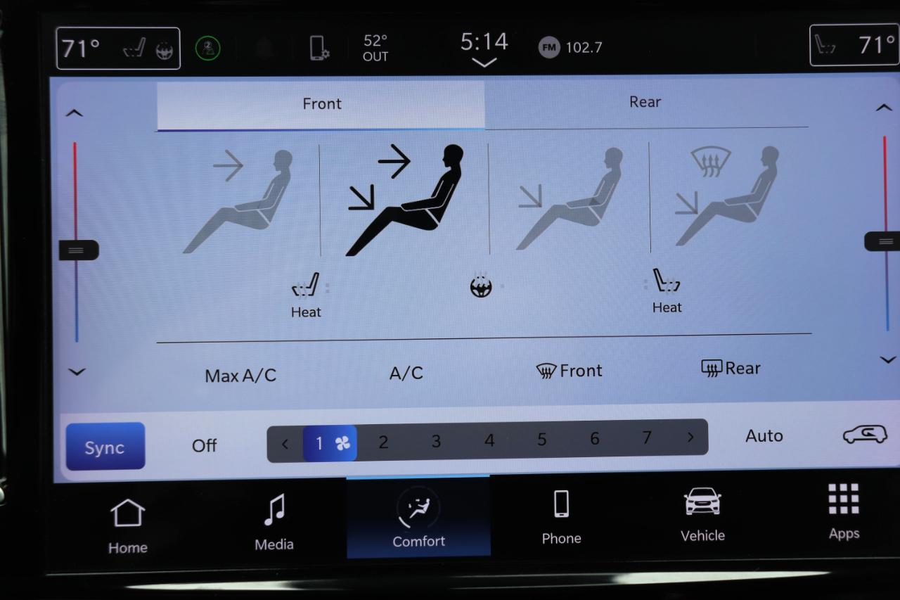 Chrysler Pacifica Touring L FWD 2023