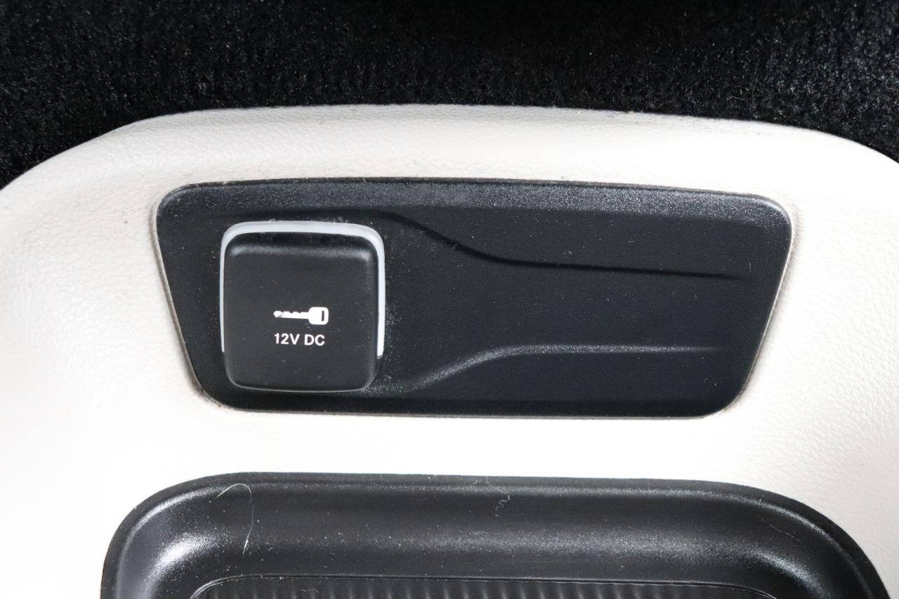 Chrysler Pacifica Touring L FWD 2023