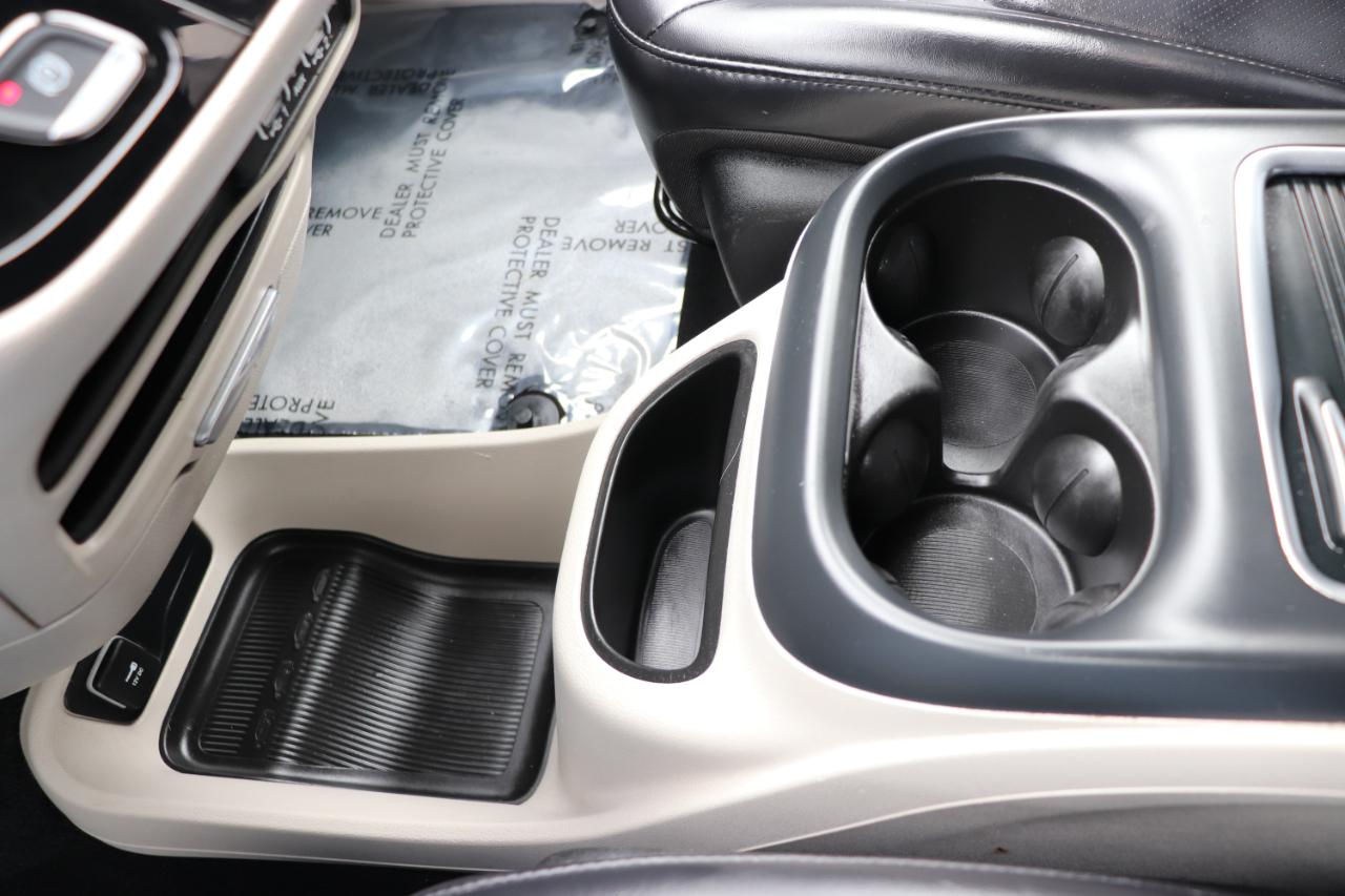 Chrysler Pacifica Touring L FWD 2023