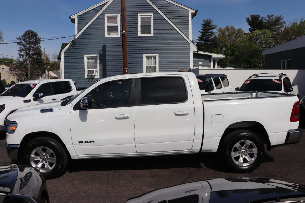 RAM 1500 Laramie 4x2 Crew Cab 5'7" Box 2024