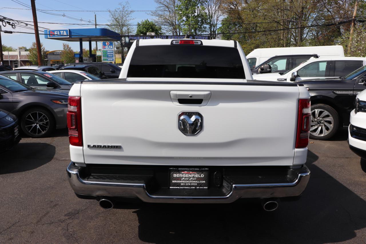 RAM 1500 Laramie 4x2 Crew Cab 5'7" Box 2024