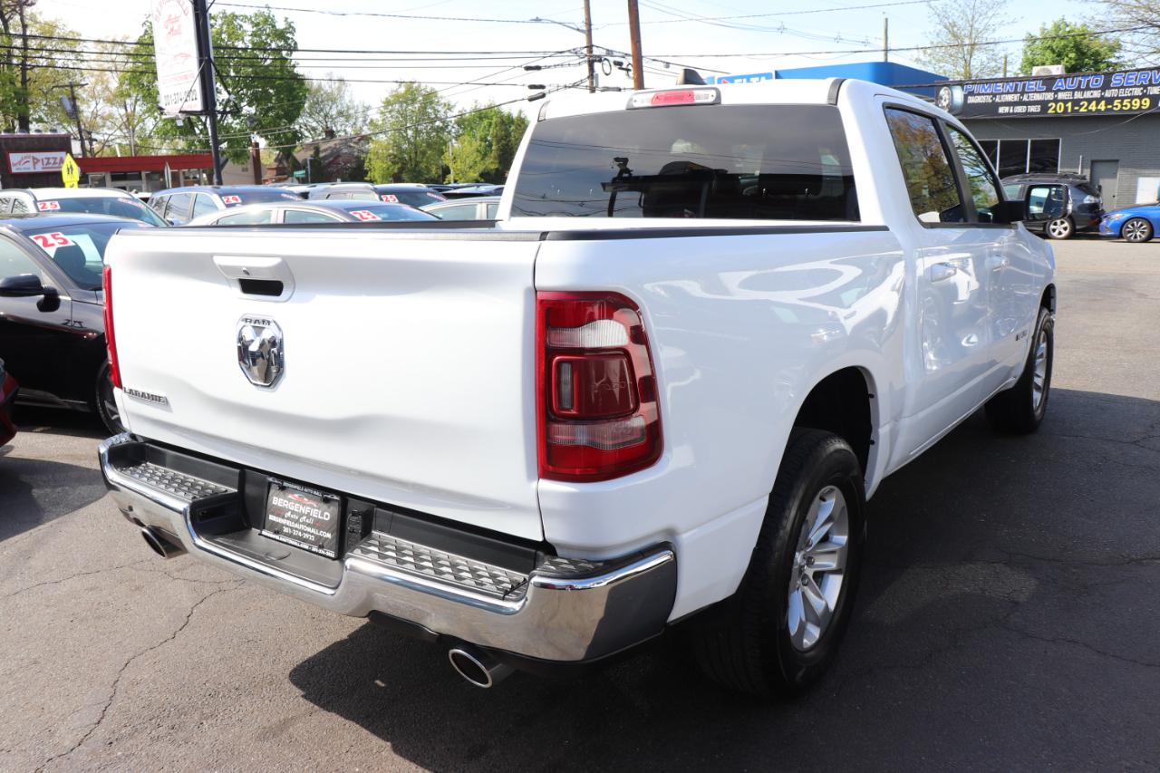 RAM 1500 Laramie 4x2 Crew Cab 5'7" Box 2024