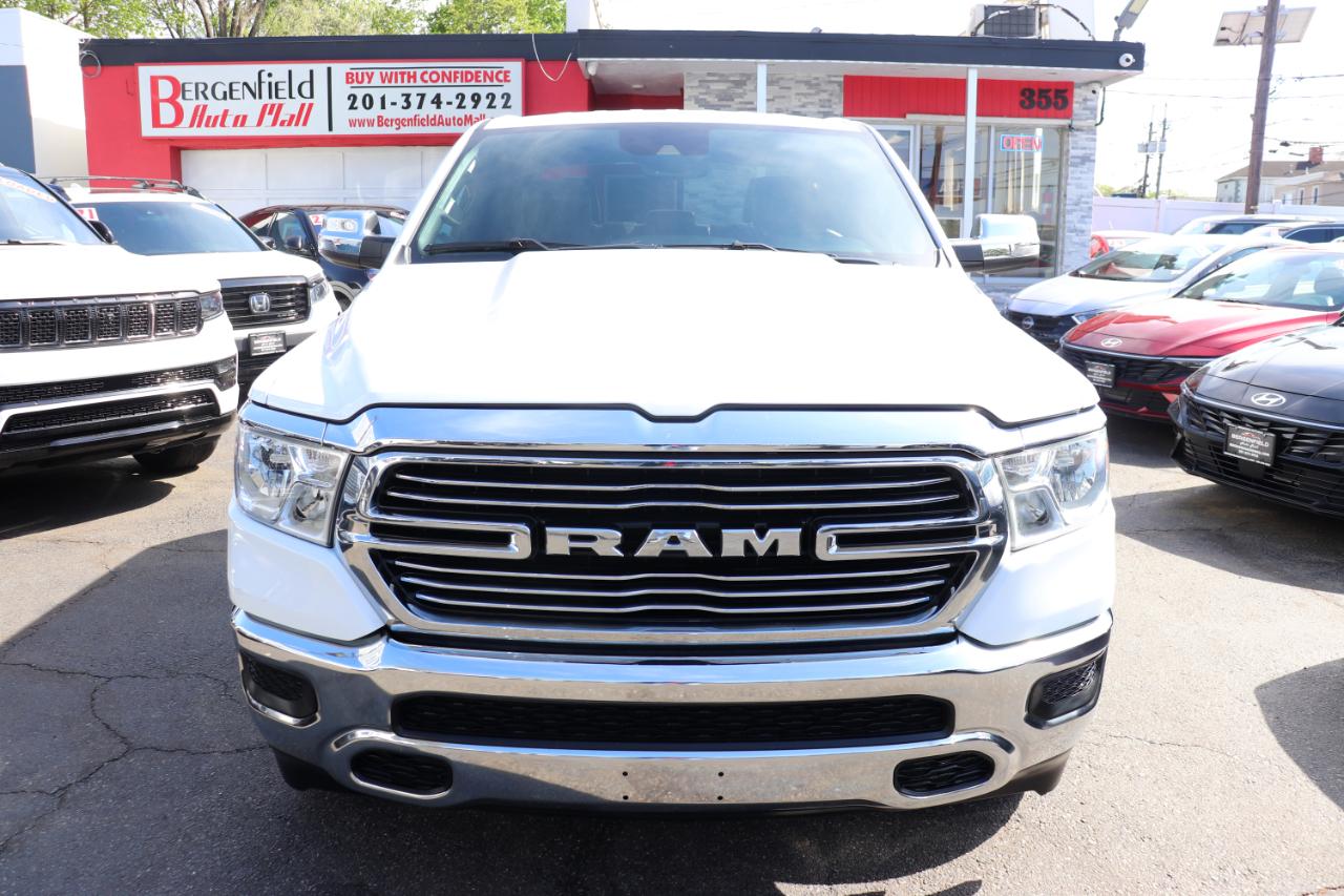 RAM 1500 Laramie 4x2 Crew Cab 5'7" Box 2024