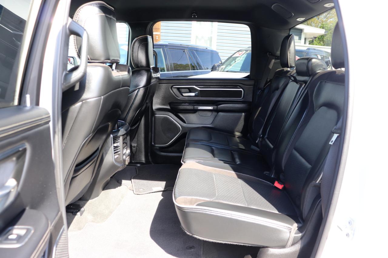 RAM 1500 Laramie 4x2 Crew Cab 5'7" Box 2024