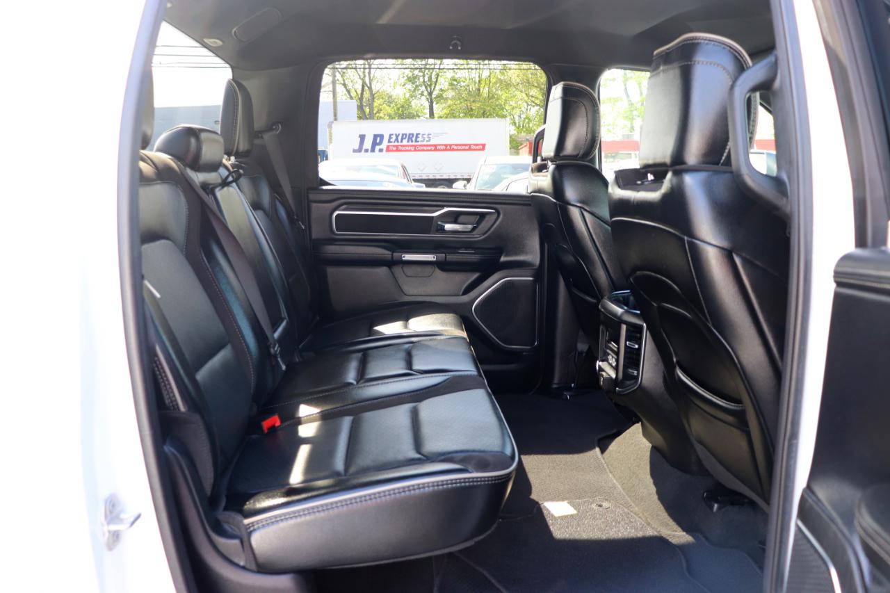 RAM 1500 Laramie 4x2 Crew Cab 5'7" Box 2024