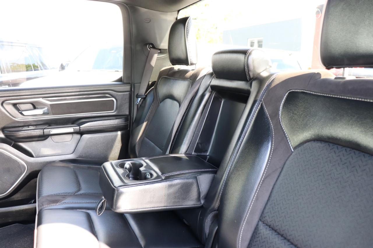 RAM 1500 Laramie 4x2 Crew Cab 5'7" Box 2024