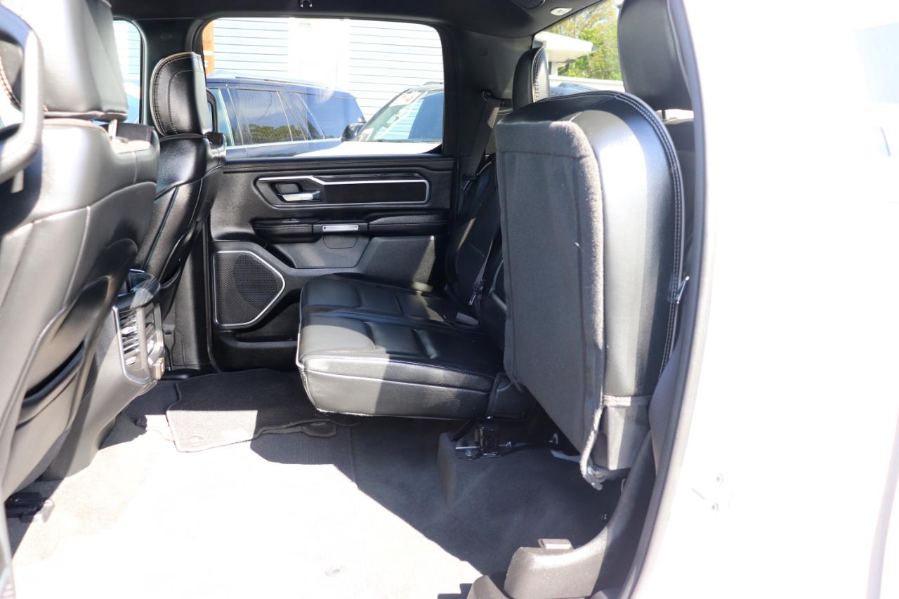 RAM 1500 Laramie 4x2 Crew Cab 5'7" Box 2024