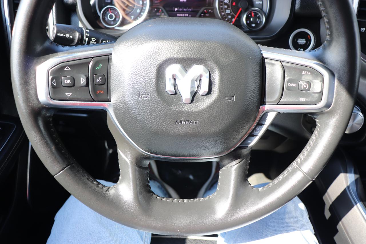 RAM 1500 Laramie 4x2 Crew Cab 5'7" Box 2024