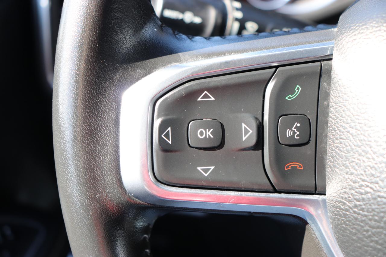 RAM 1500 Laramie 4x2 Crew Cab 5'7" Box 2024