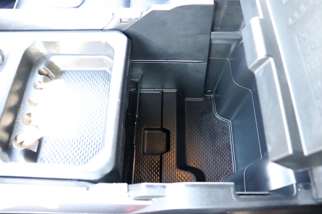 RAM 1500 Laramie 4x2 Crew Cab 5'7" Box 2024