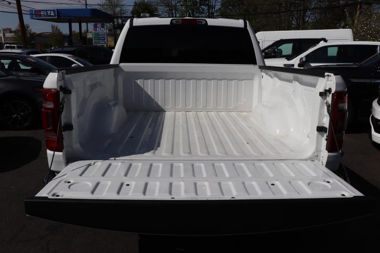 RAM 1500 Laramie 4x2 Crew Cab 5'7" Box 2024