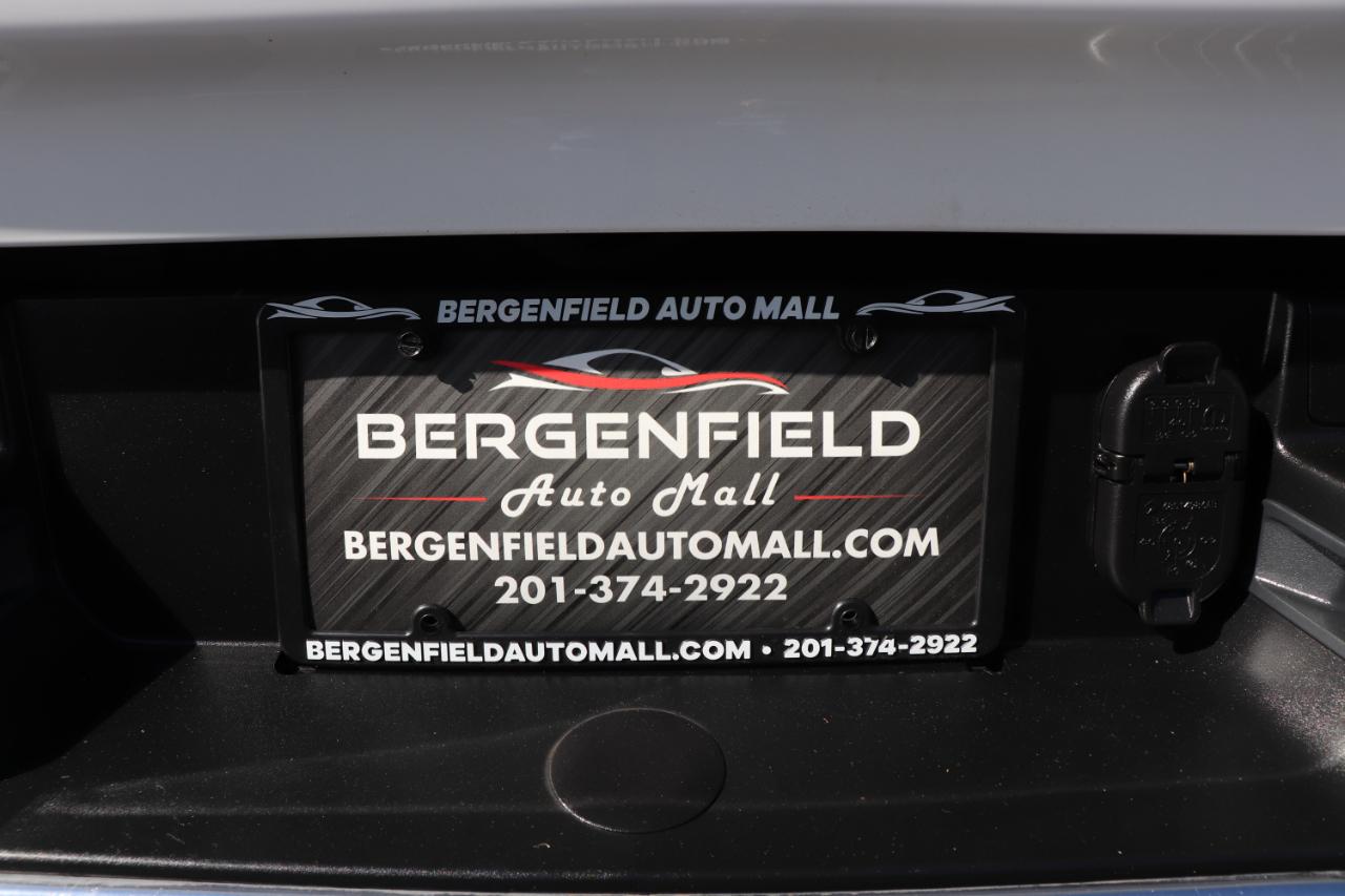 RAM 1500 Laramie 4x2 Crew Cab 5'7" Box 2024