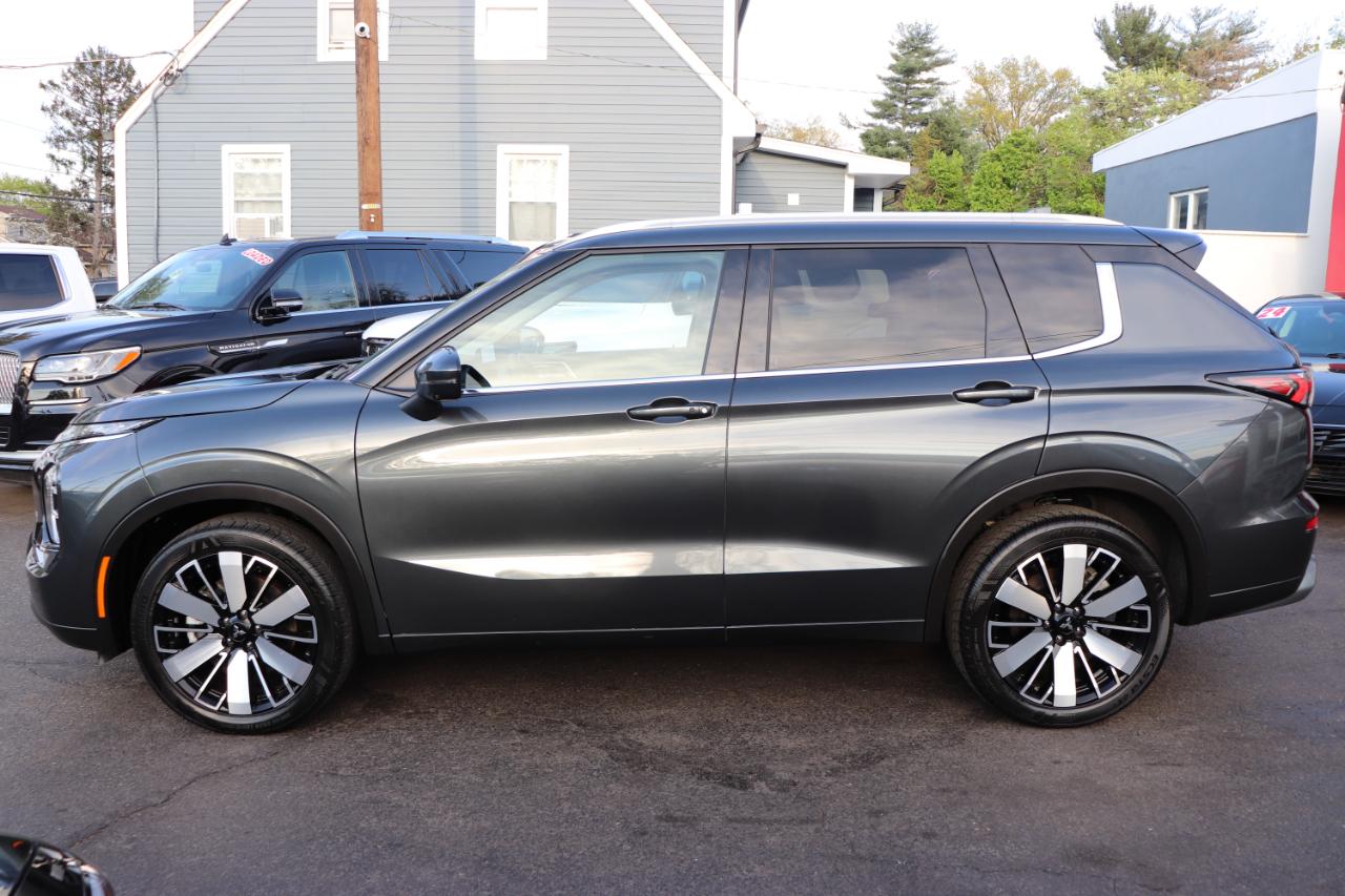 Mitsubishi Outlander SEL FWD 2025