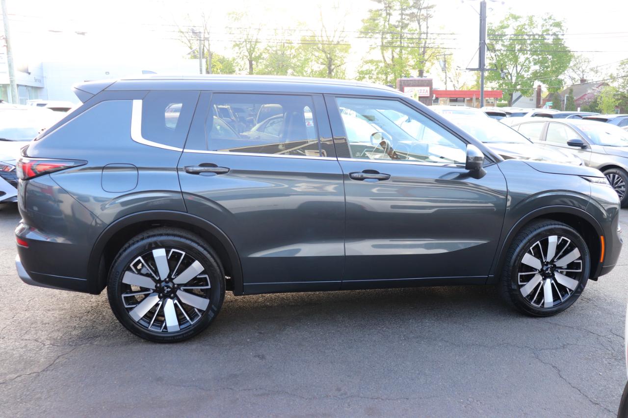 Mitsubishi Outlander SEL FWD 2025