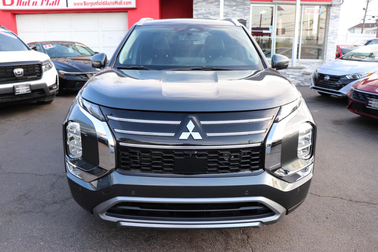 Mitsubishi Outlander SEL FWD 2025