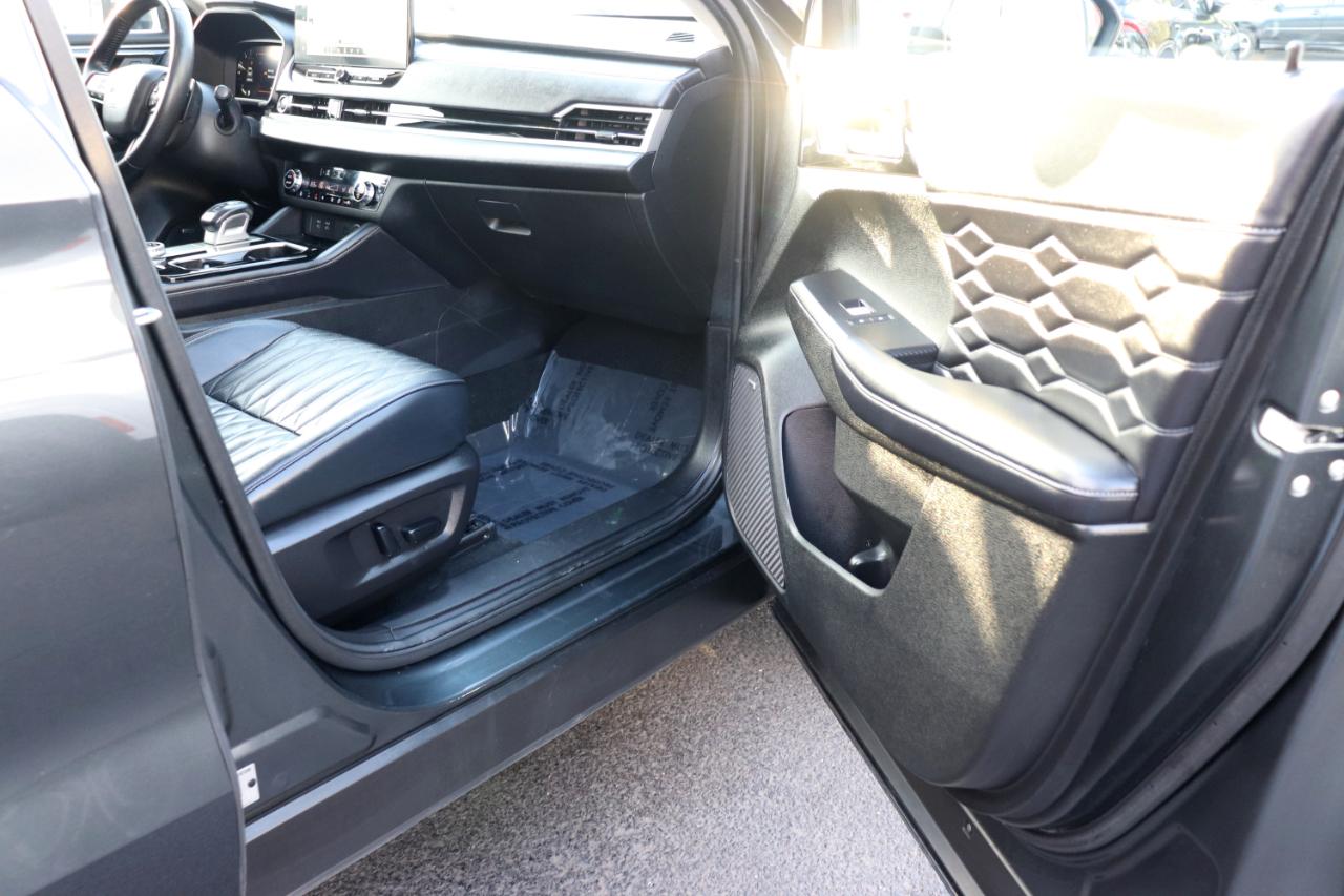 Mitsubishi Outlander SEL FWD 2025