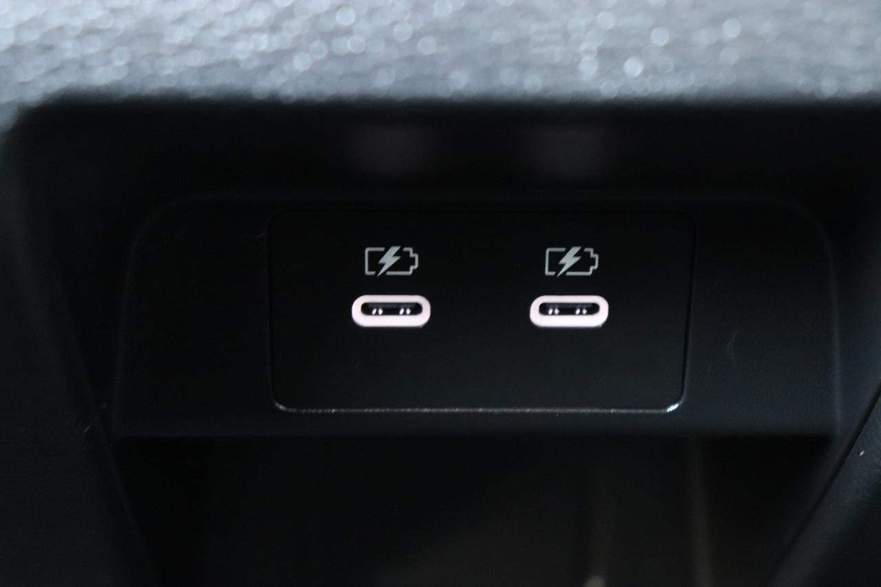 Mitsubishi Outlander SEL FWD 2025