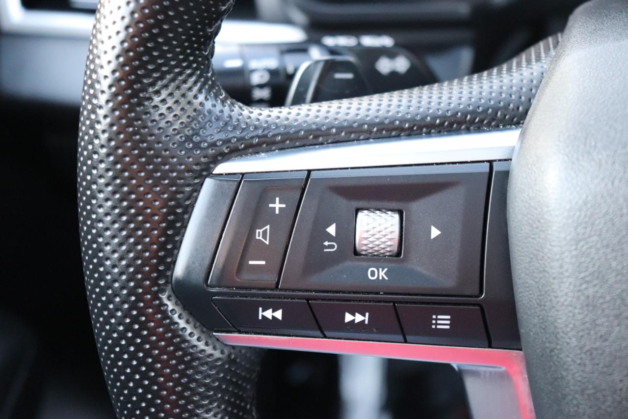 Mitsubishi Outlander SEL FWD 2025