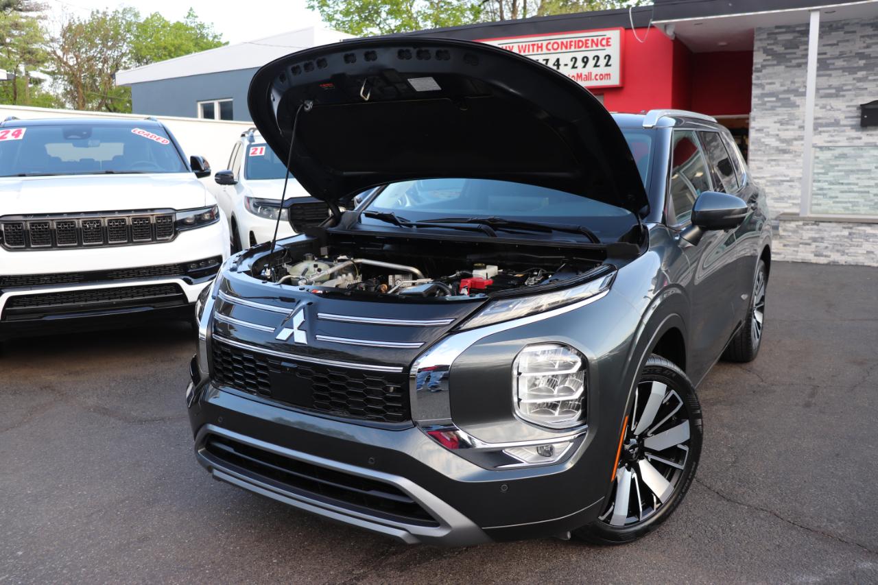 Mitsubishi Outlander SEL FWD 2025