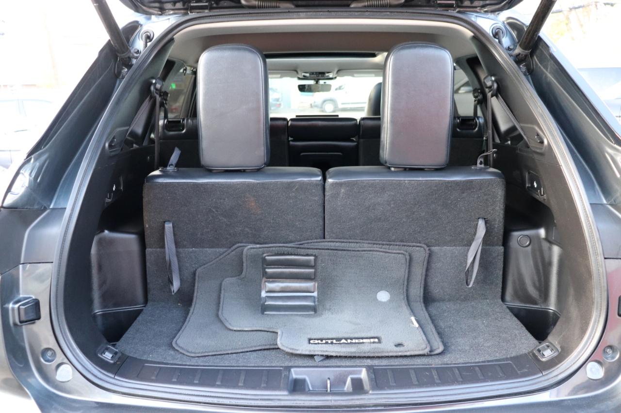 Mitsubishi Outlander SEL FWD 2025