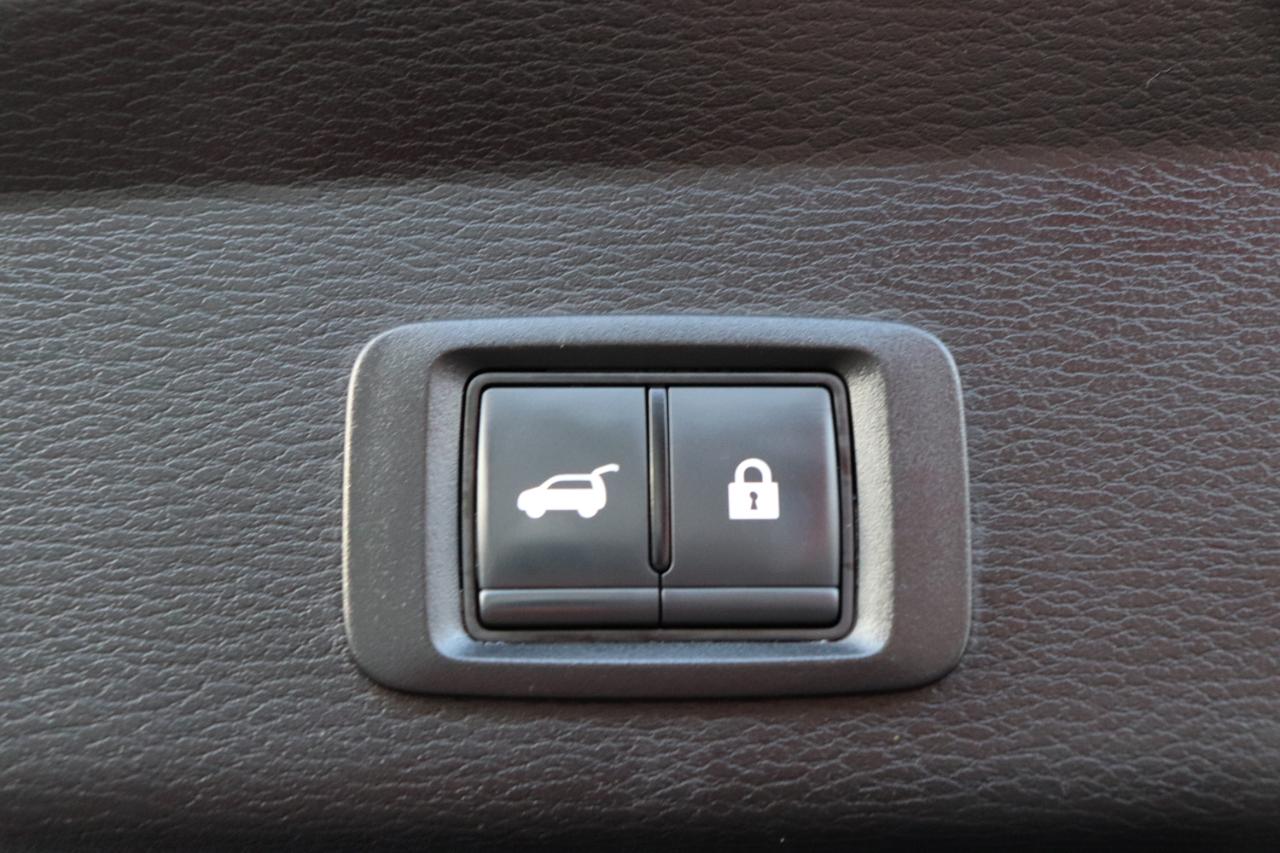 Mitsubishi Outlander SEL FWD 2025