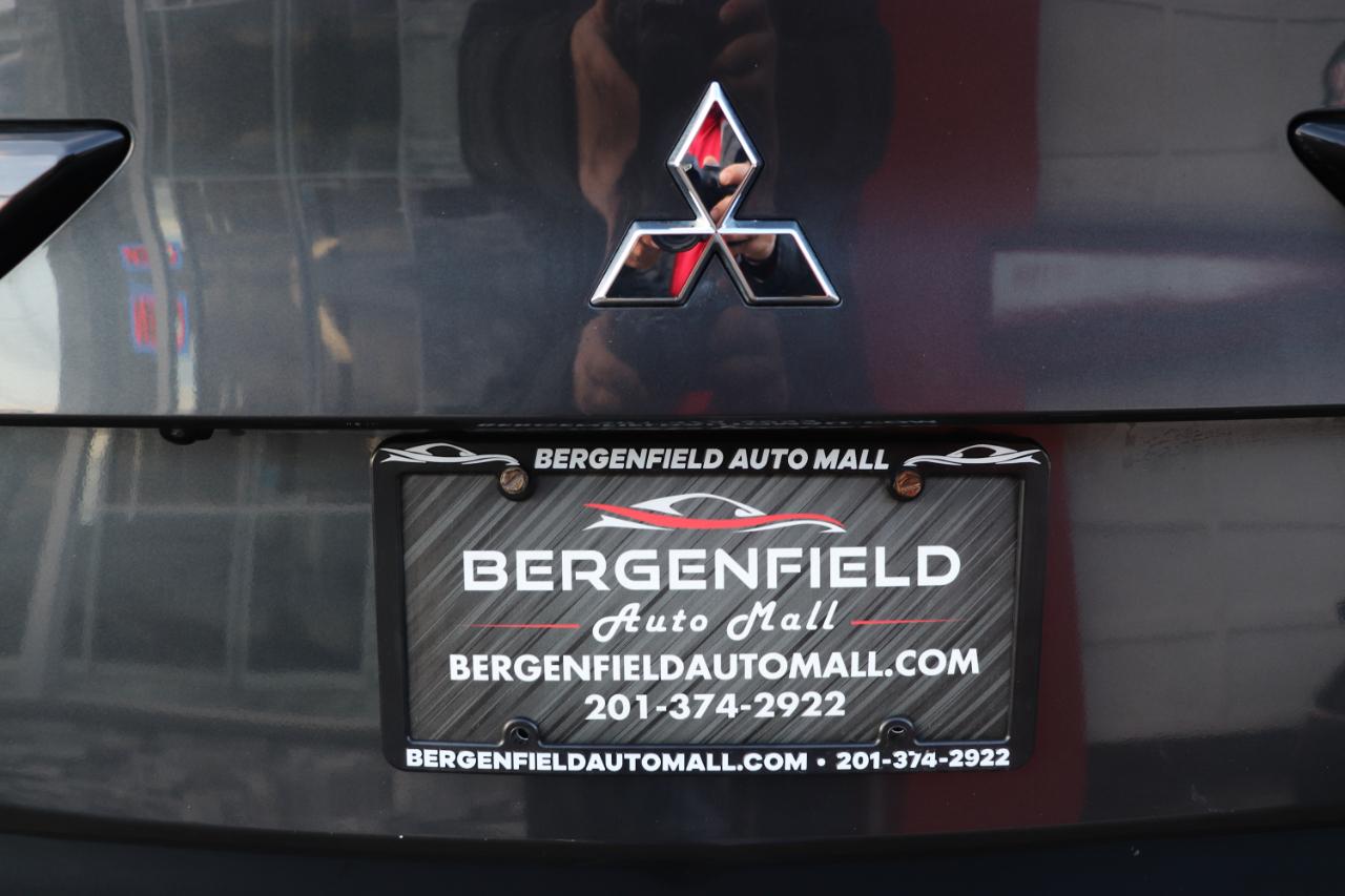 Mitsubishi Outlander SEL FWD 2025