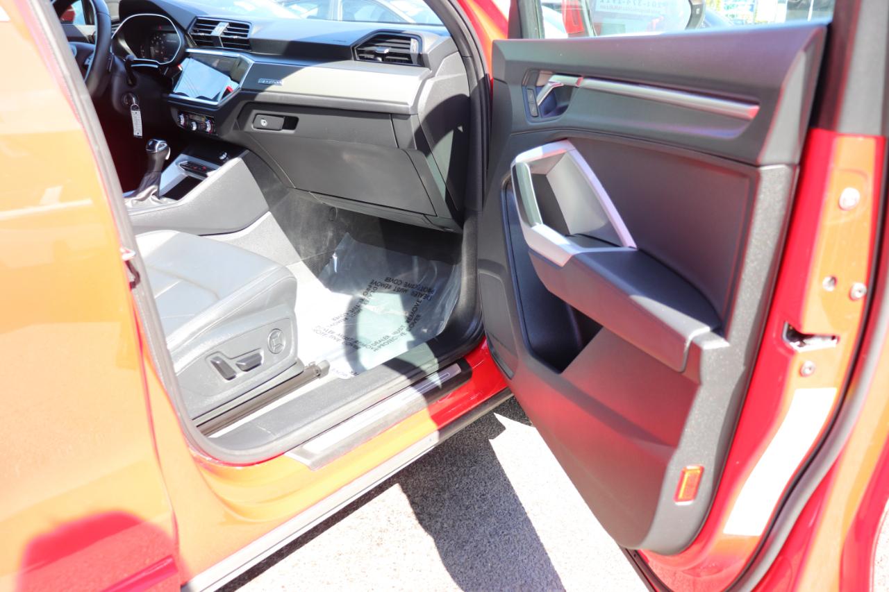 Audi Q3 S line Premium 45 TFSI quattro 2025