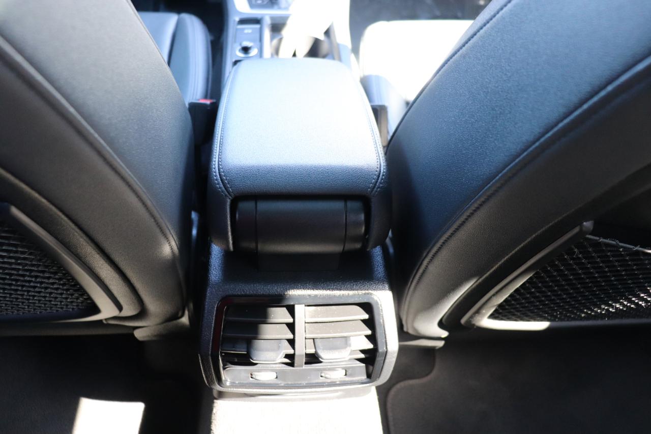 Audi Q3 S line Premium 45 TFSI quattro 2025