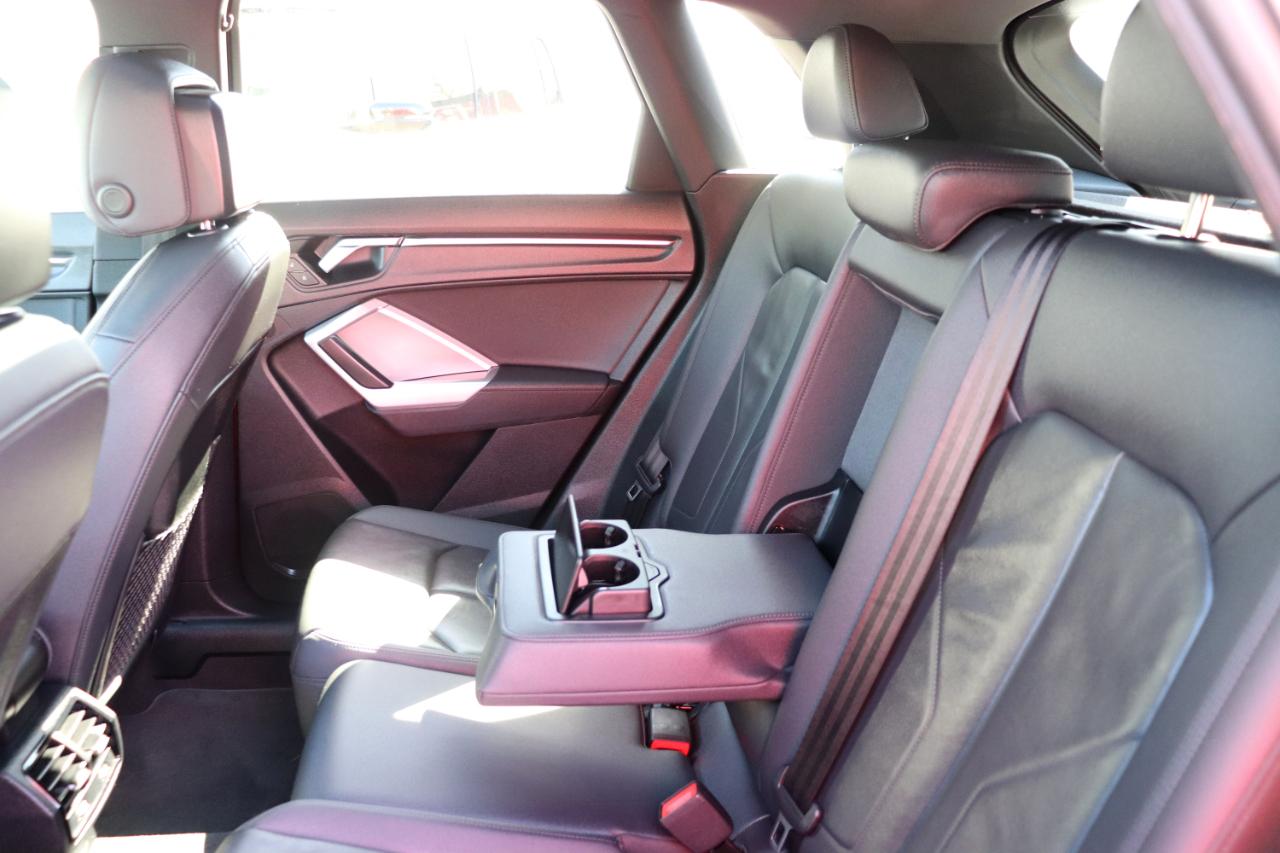 Audi Q3 S line Premium 45 TFSI quattro 2025