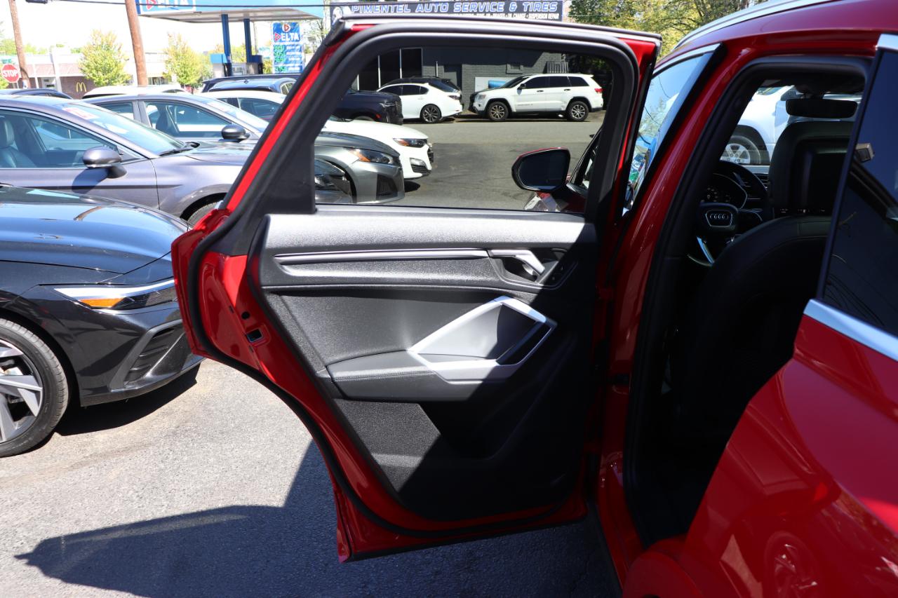 Audi Q3 S line Premium 45 TFSI quattro 2025